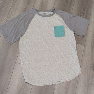 Carbon Gray and Green Short Sleeve Tee